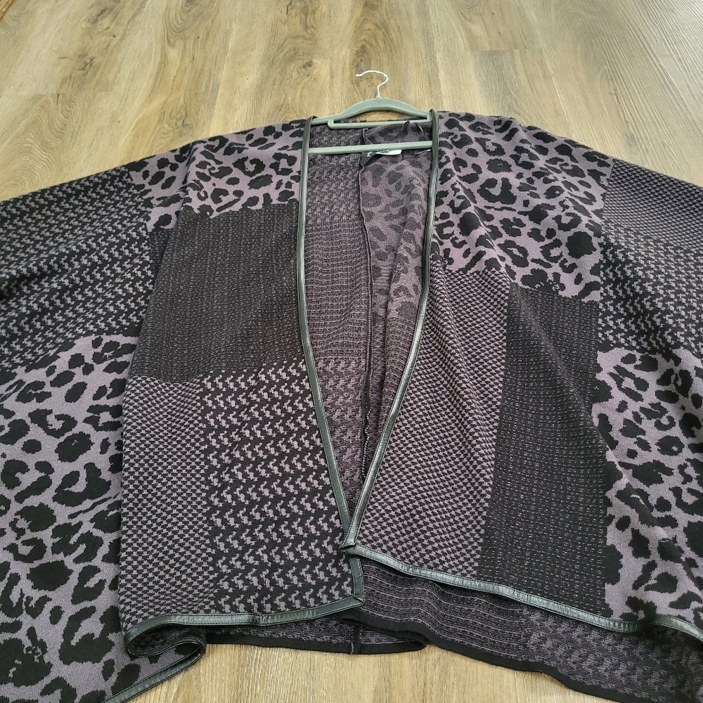 Ming Wang Gray Black Mixed Pattern Wrap Sweater Poncho Cardigan One Size OS Soft - Picture 3 of 8
